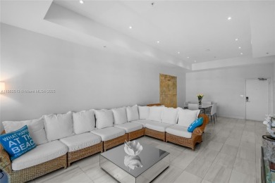 Amazing 2Bed/2Baths penthouse unit (15th floor) in Flamingo