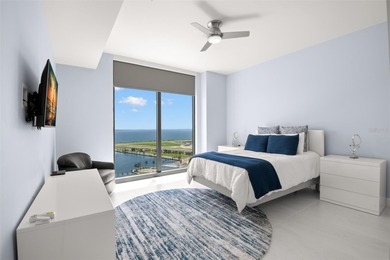 AN UNBEATABLE VIEW OF TAMPA BAY is surely the first thing you'll