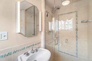 Exquisite Full-Floor Residence with Panoramic Lakefront Views