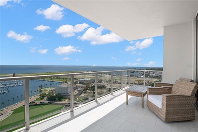 AN UNBEATABLE VIEW OF TAMPA BAY is surely the first thing you'll