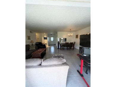 Stunning 2Bed 2Bath unit in Hallandale Beach! Unit views are
