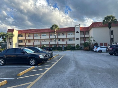 Completely renovated 2-bedroom, 2-bathroom condo in Sunrise