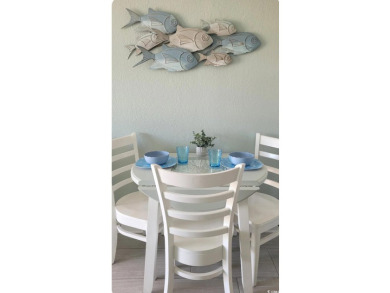 Elevate your beachside getaway with this beautiful efficiency