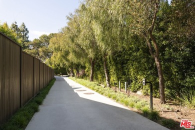 Originally designed in 1986 by renowned architect Ted Tanaka