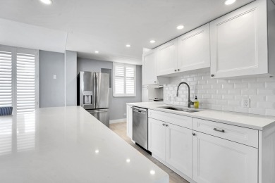 ﻿Reduced!  North Palm Beach! This is truly a keeper! Come