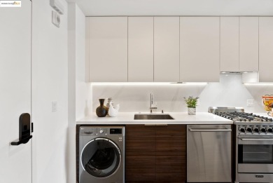 Sleek. Stylish. Smart. Welcome to an elevated studio retreat in