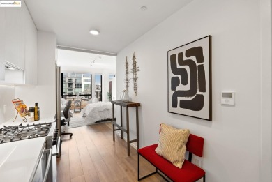 Sleek. Stylish. Smart. Welcome to an elevated studio retreat in