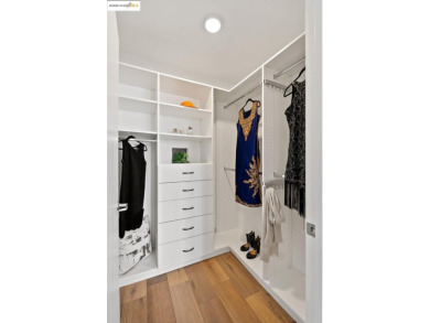 Sleek. Stylish. Smart. Welcome to an elevated studio retreat in