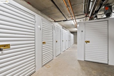 Sleek. Stylish. Smart. Welcome to an elevated studio retreat in