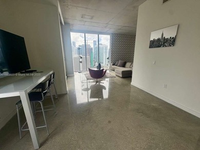 Modern 2BR/2BA apartment in the heart of Downtown Miami. Open