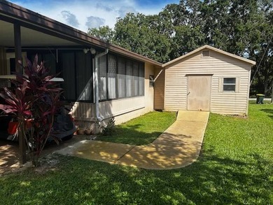 Charming 2 Bedroom, 2.5 Bathroom Mobile Home on Fenced Corner