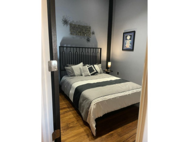 Executive unit ready for someone who's ready to enjoy all