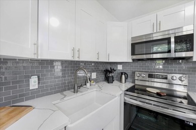 INVESTOR FRIENDLY!! Can rent immediately. 1st Floor CORNER unit