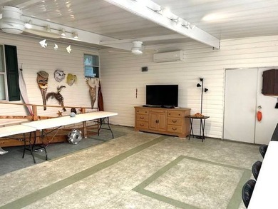 is beautifully maintained 2-bedroom, 2-bath home offers 2,200 sq