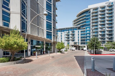 SELLER OFFERING ONE FREE YEAR OF HOA FEES. Beautiful 2 bed / 2