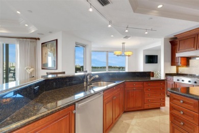 Breathtaking Panoramic Views in La Bellasara - Sarasota Bayfront