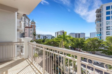 Breathtaking Panoramic Views in La Bellasara - Sarasota Bayfront