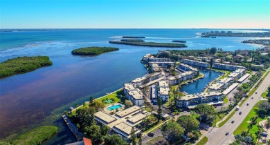 PENTHOUSE UNIT!! DEEDED BEACH ACCESS DIRECTLY ACROSS THE