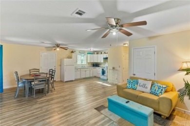 Turnkey Copano Heights cottage - 2 beds, 1 bath (2018) with