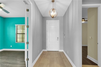 Beautifully Upgraded Villa with Water View - Steps from the