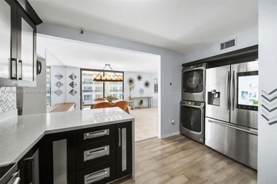 Stunning direct ocean views and beach access on Millionaire's