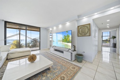 Stunning direct ocean views and beach access on Millionaire's