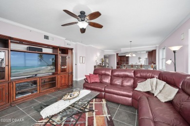 Oceanfront Penthouse with Panoramic Views in Boutique Kingston