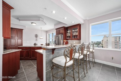 Oceanfront Penthouse with Panoramic Views in Boutique Kingston