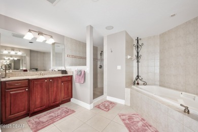 Oceanfront Penthouse with Panoramic Views in Boutique Kingston