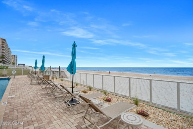 Oceanfront Penthouse with Panoramic Views in Boutique Kingston