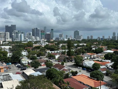 Beautiful 1-bed, 1-bath apartment, very close from the heart of