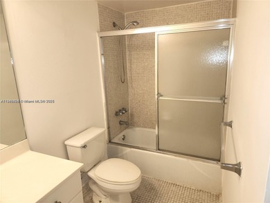 * OPPORTUNITY* BEAUTIFUL 1 BED/ 1 BATH - 1,005 SF - WOOD &