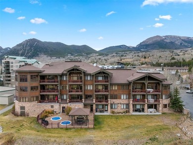 Discover your ideal mountain retreat in this spacious and