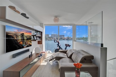 Introducing a spectacular, renovated 2BD+Den/3BA townhome at 400