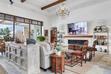 Only minutes away from El Paseo, The River and the new Disney