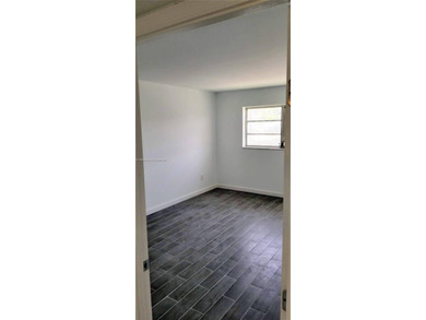 Beautifully renovated 1 bed 1.5 bath condo with balcony