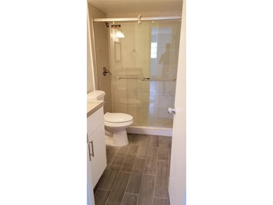 Beautifully renovated 1 bed 1.5 bath condo with balcony