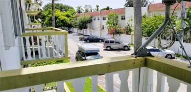 Beautifully renovated 1 bed 1.5 bath condo with balcony