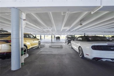 This property is the perfect Aventura retreat at a great price