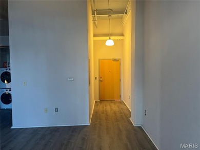 Experience St. Louis History at The Meridian Lofts!
This stylish