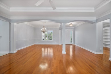 *Welcome to your lakefront paradise!* Nestled in desirable Lake