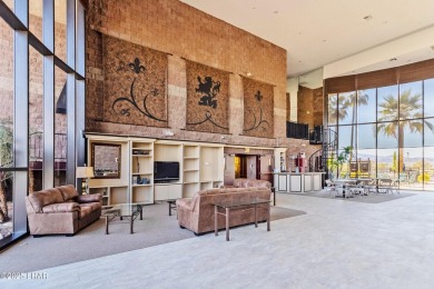 This luxurious top-floor Lake View condo offers breathtaking