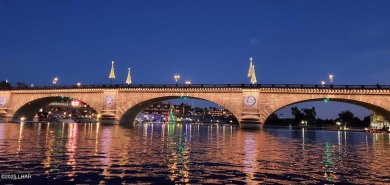 This luxurious top-floor Lake View condo offers breathtaking