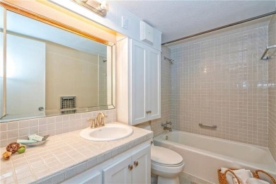 Ocean Drive with the ULTIMATE view. You can't get more water