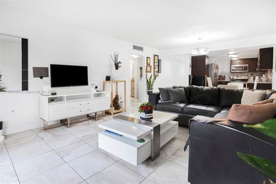 Cozy and Bright apartment with 2 bedrooms, 1 bathroom, a fully