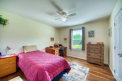 Adorable Modern style home sitting on 1.7 acres. 3 bedrooms/2