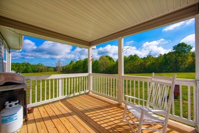 Adorable Modern style home sitting on 1.7 acres. 3 bedrooms/2