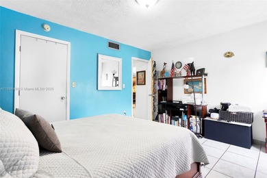 Cozy and Bright apartment with 2 bedrooms, 1 bathroom, a fully