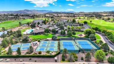 Beautiful 2 Bed + Den, 2 Bath home in the prestigious Prescott