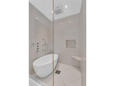 WHAT YOU HAVE BEEN WAITING FOR!  ULTIMATE LUXURY MASTERPIECE